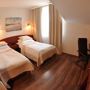 https://hotel-leopolis.krakowhotelspoland.com