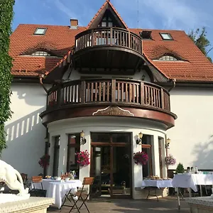 https://dworek-oliwski.gdanskhotel.org