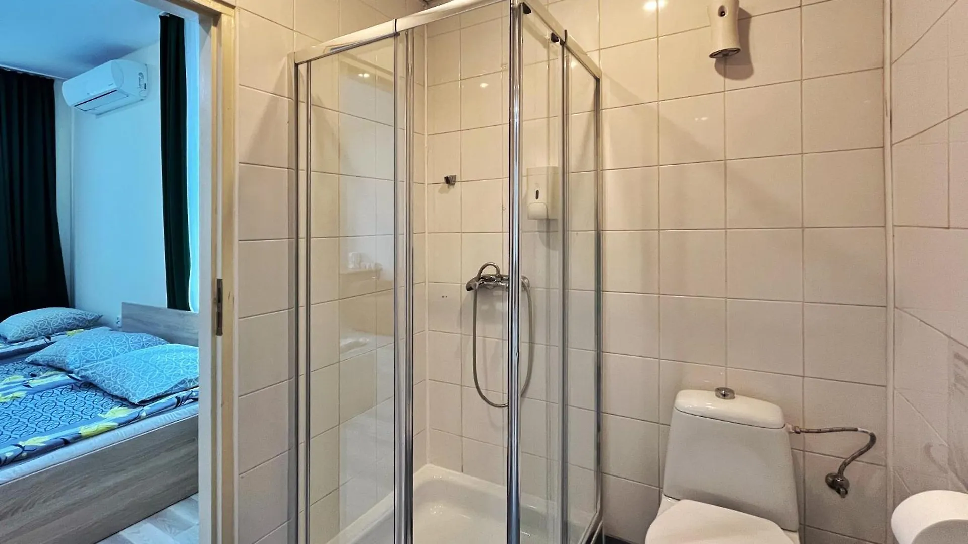 Fry House Hostel Warsaw 0*,